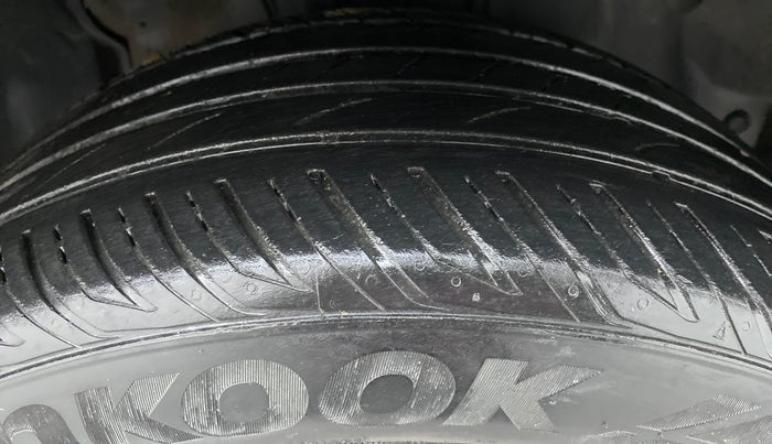 2019 Honda Civic 1.8V AT, Petrol, Automatic, 21,754 km, Right Front Tyre Tread