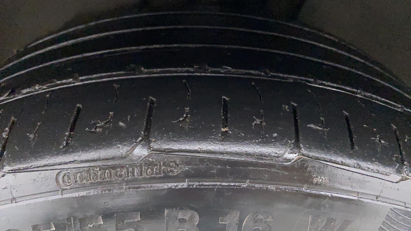 2015 Skoda Octavia ELEGANCE 2.0 TDI CR AT, Diesel, Automatic, 81,465 km, Left Front Tyre Tread