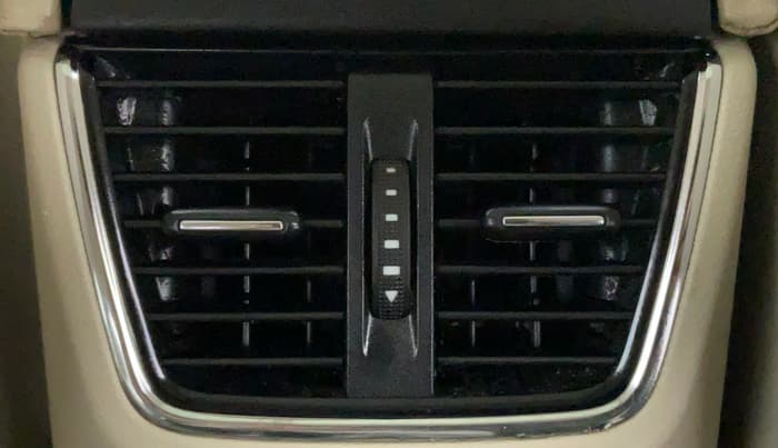 2015 Skoda Octavia ELEGANCE 2.0 TDI CR AT, Diesel, Automatic, 81,465 km, Rear AC Vents