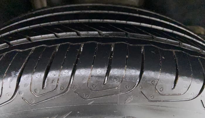 2015 Skoda Octavia ELEGANCE 2.0 TDI CR AT, Diesel, Automatic, 81,465 km, Right Rear Tyre Tread