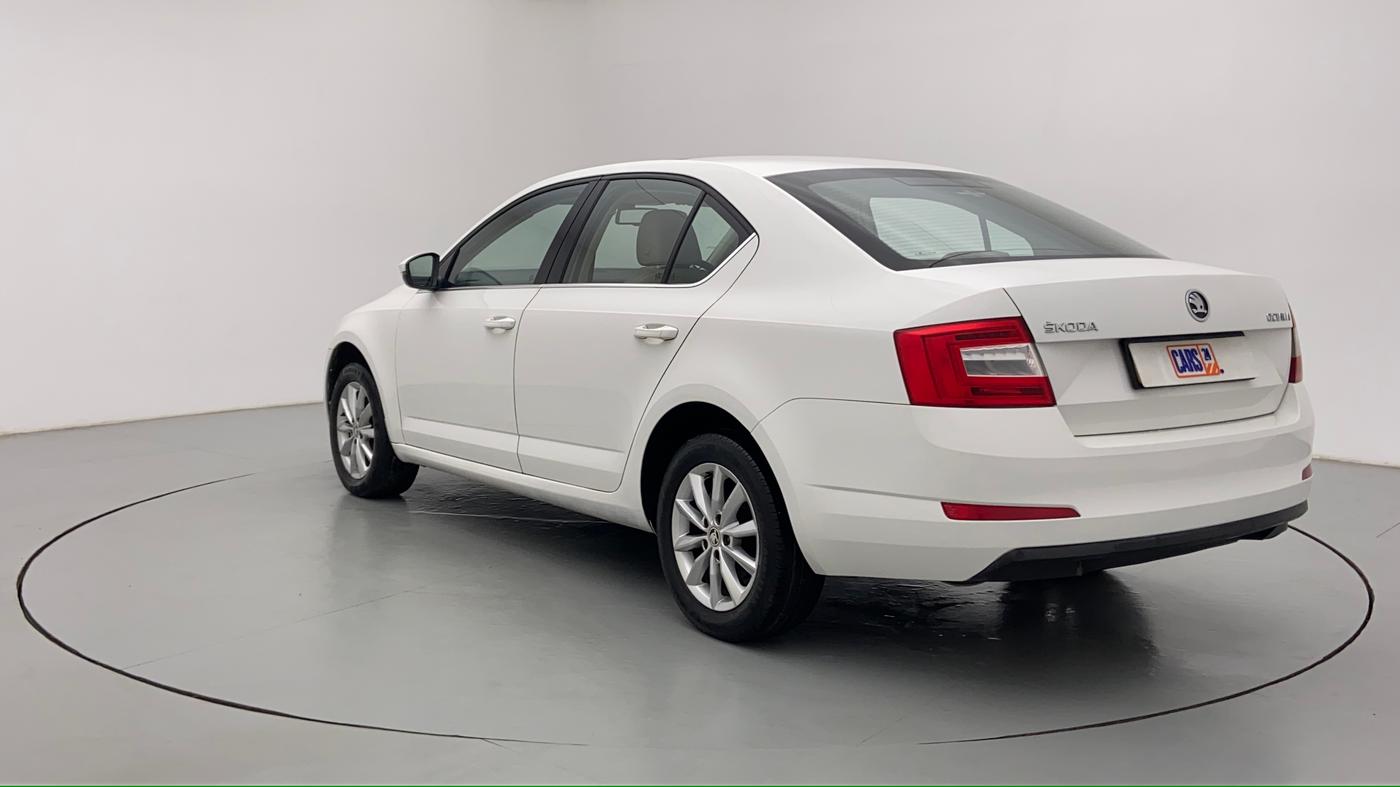 2015 Skoda Octavia ELEGANCE 2.0 TDI CR AT, Diesel, Automatic, 81,465 km, Left Back Diagonal