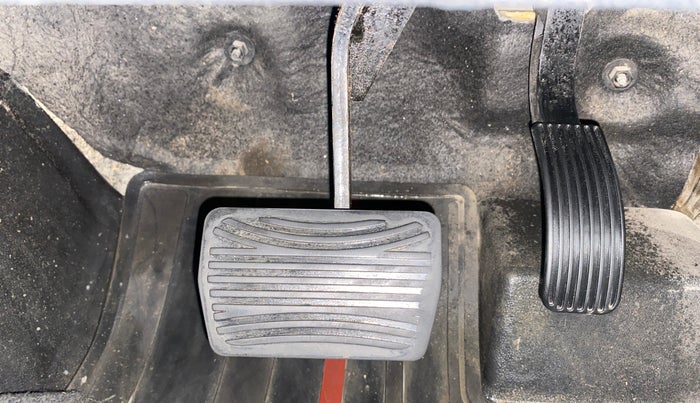 2021 Mahindra Thar LX D AT 4WD HT, Diesel, Automatic, 83,827 km, Pedals