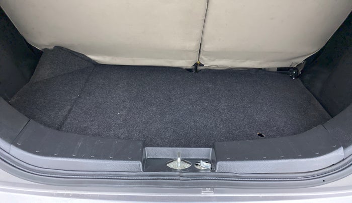 2016 Maruti Wagon R 1.0 VXI, Petrol, Manual, 32,329 km, Boot Inside