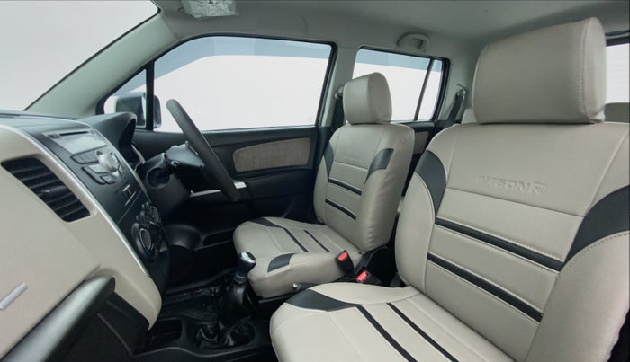 2016 Maruti Wagon R 1.0 VXI, Petrol, Manual, 32,329 km, Right Side Front Door Cabin