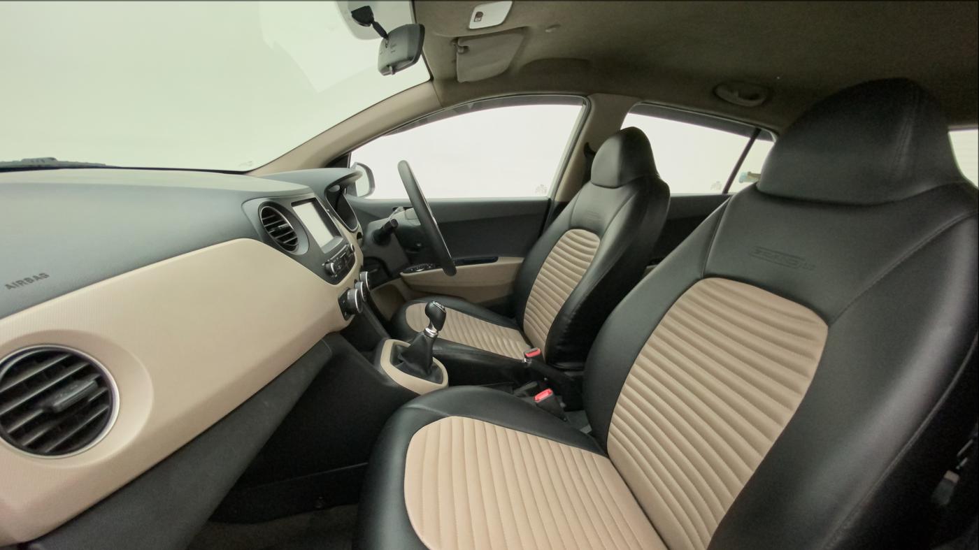 2019 Hyundai Grand i10 SPORTZ 1.2 KAPPA VTVT, Petrol, Manual, 86,588 km, Right Side Front Door Cabin
