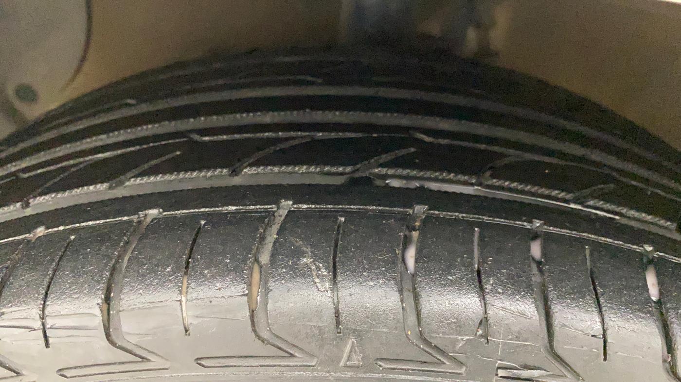 2019 Hyundai Grand i10 SPORTZ 1.2 KAPPA VTVT, Petrol, Manual, 86,588 km, Left Front Tyre Tread