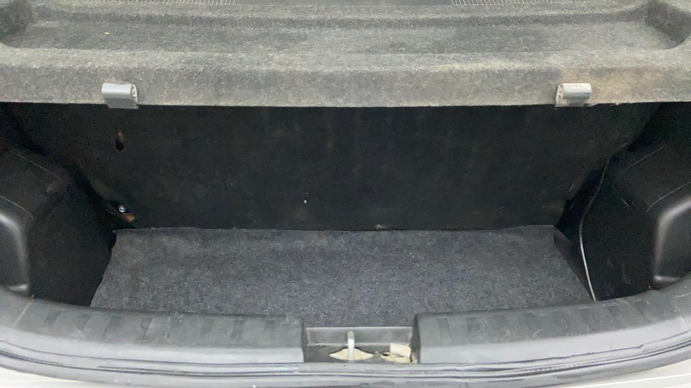 2014 Maruti Swift LXI D, Petrol, Manual, 79,835 km, Boot Inside