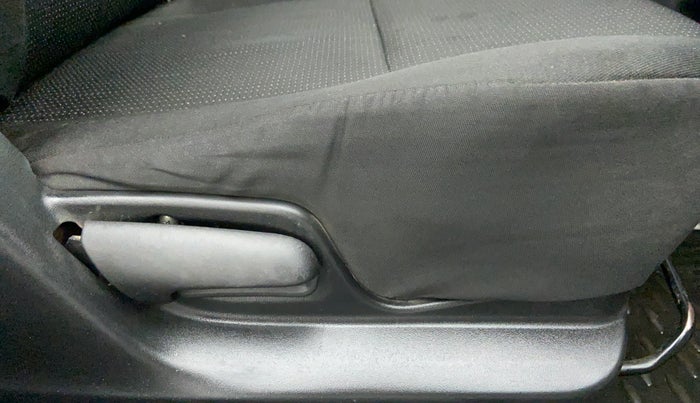 2014 Maruti Swift LXI D, Petrol, Manual, 79,835 km, Driver Side Adjustment Panel