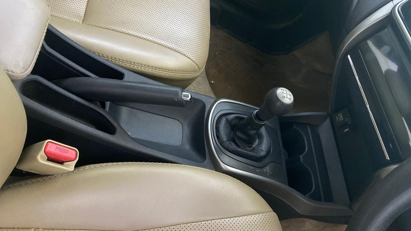 2015 Honda City 1.5L I-VTEC VX, Petrol, Manual, 44,745 km, Gear Lever