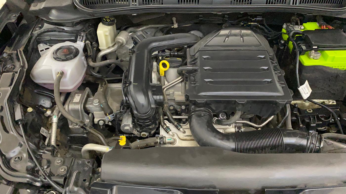 2022 Volkswagen VIRTUS HIGHLINE TSI 1.0 AT, Petrol, Automatic, 37,536 km, Engine View - Right