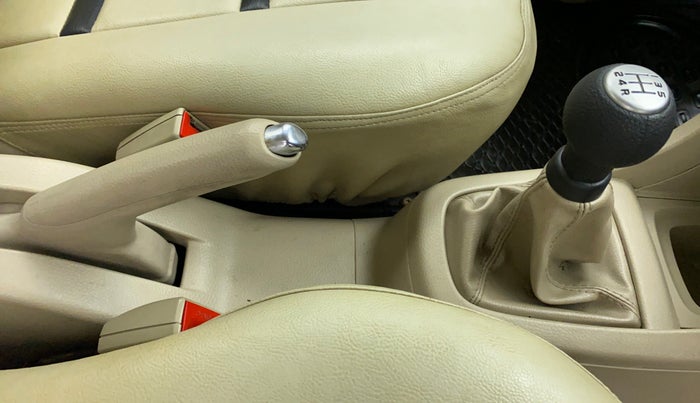 2016 Maruti Swift Dzire VDI ABS, Diesel, Manual, 92,236 km, Gear Lever