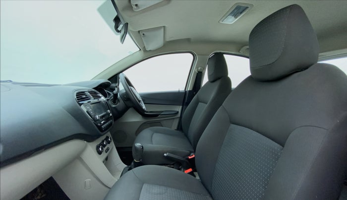 2019 Tata Tiago XZ 1.2 REVOTRON, Petrol, Manual, 32,859 km, Right Side Front Door Cabin