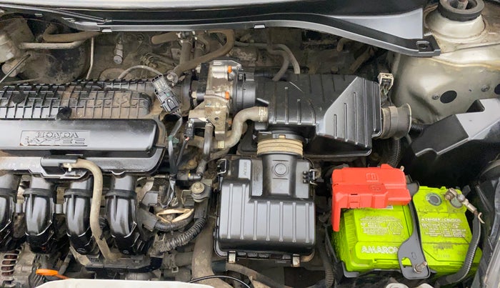 2015 Honda Amaze 1.2L I-VTEC S, Petrol, Manual, 1,07,704 km, Engine View - Left
