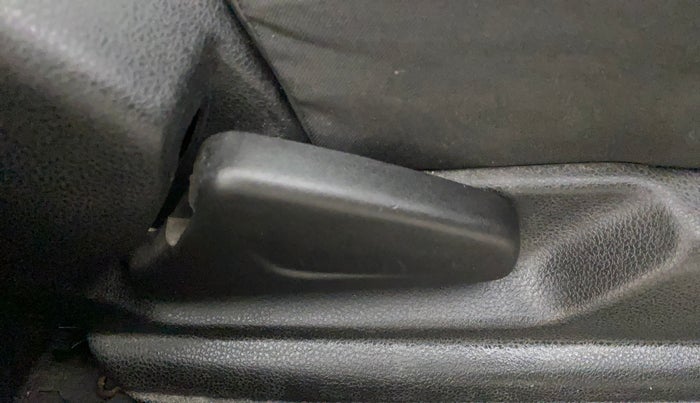 2017 Renault Kwid CLIMBER 1.0 AMT, Petrol, Automatic, 60,304 km, Driver Side Adjustment Panel