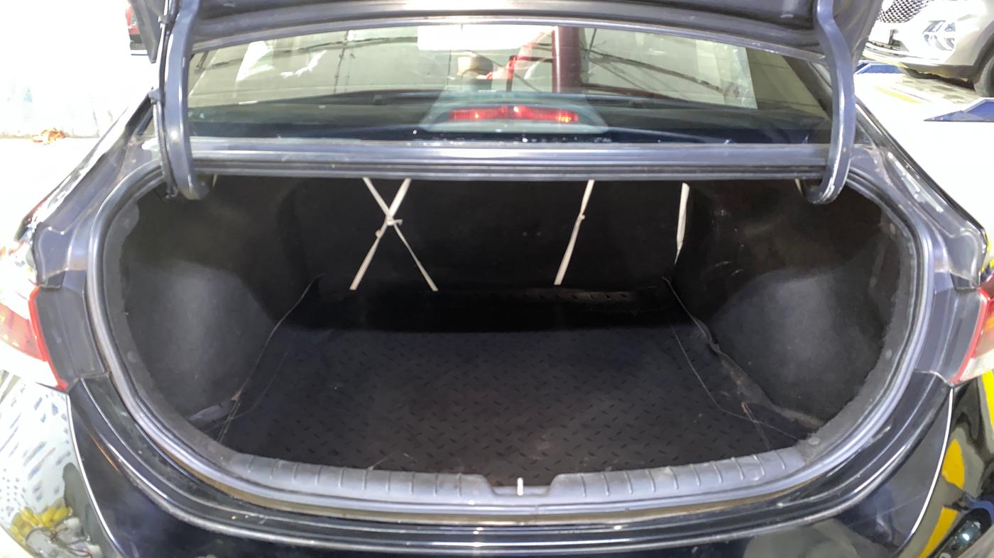 2019 Hyundai Verna 1.6 VTVT SX + AT, Petrol, Automatic, 77,010 km, Boot Inside