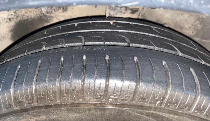 2019 Hyundai Verna 1.6 VTVT SX + AT, Petrol, Automatic, 77,010 km, Left Front Tyre Tread