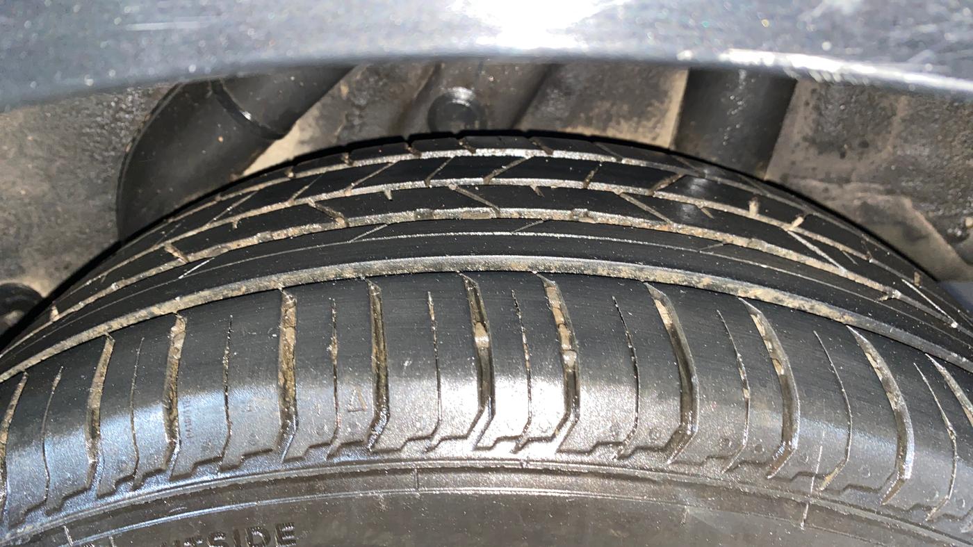 2019 Hyundai Verna 1.6 VTVT SX + AT, Petrol, Automatic, 77,010 km, Left Rear Tyre Tread