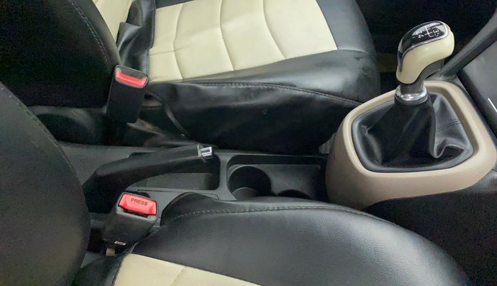 2014 Hyundai Xcent SX 1.1 CRDI (O), Diesel, Manual, 96,010 km, Gear Lever