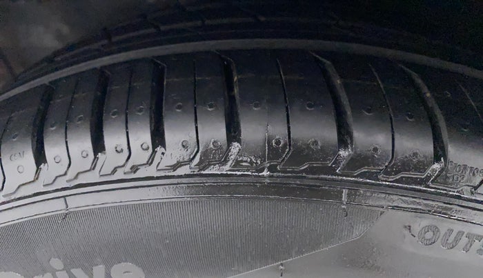2014 Hyundai Xcent SX 1.1 CRDI (O), Diesel, Manual, 96,010 km, Left Front Tyre Tread
