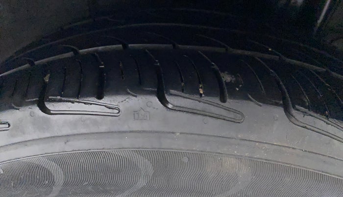 2014 Hyundai Xcent SX 1.1 CRDI (O), Diesel, Manual, 96,010 km, Left Rear Tyre Tread