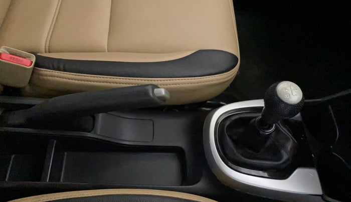 2017 Honda Jazz 1.2L I-VTEC SV, Petrol, Manual, 50,451 km, Gear Lever