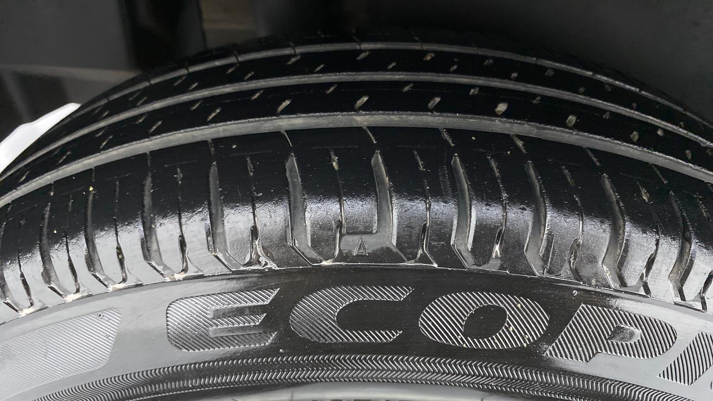 2019 Maruti Dzire VXI, Petrol, Manual, 52,012 km, Right Rear Tyre Tread