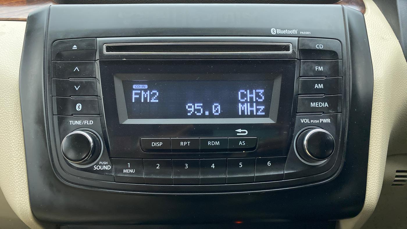 2019 Maruti Dzire VXI, Petrol, Manual, 52,012 km, Infotainment System
