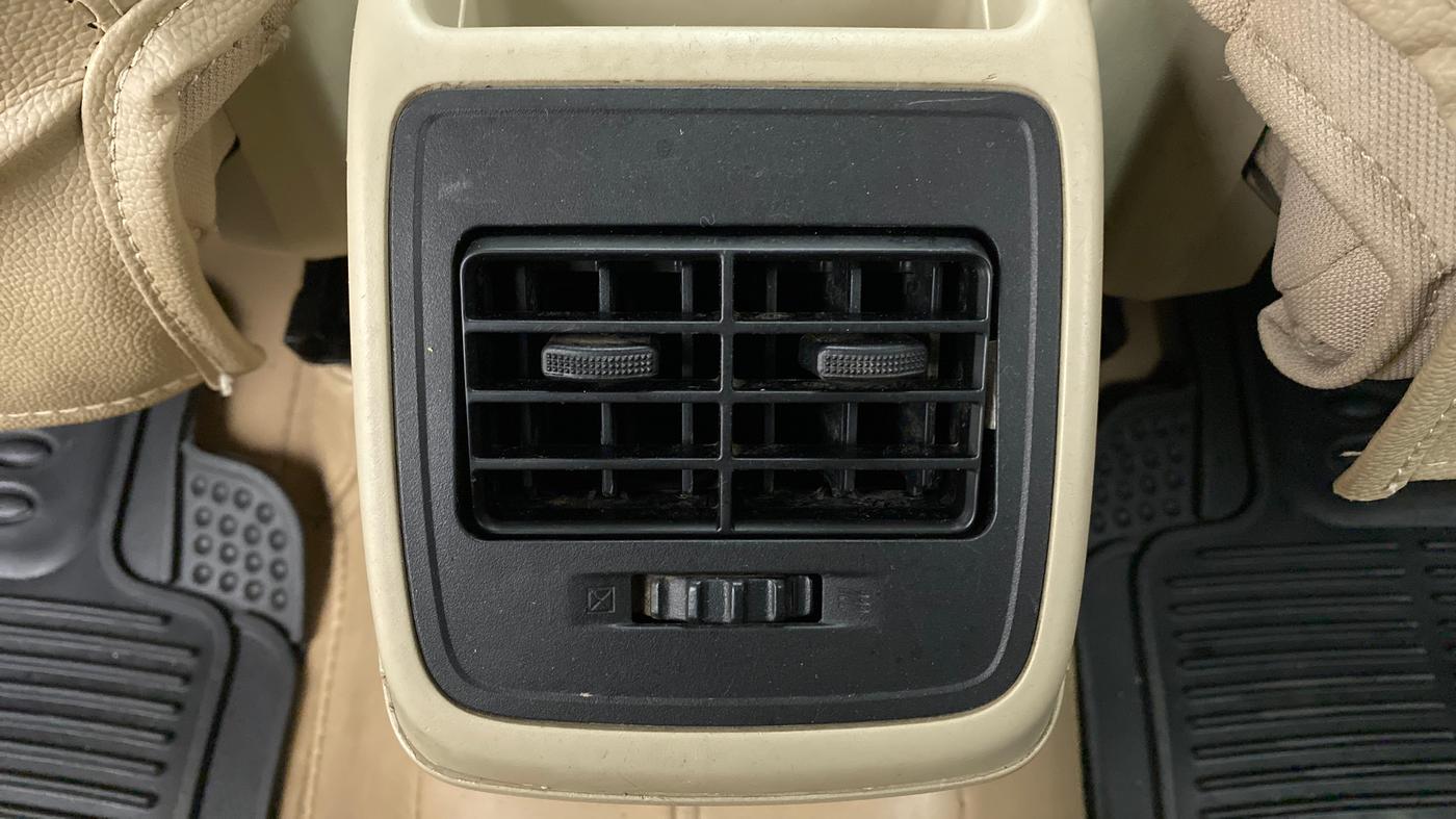 2019 Maruti Dzire VXI, Petrol, Manual, 52,012 km, Rear AC Vents