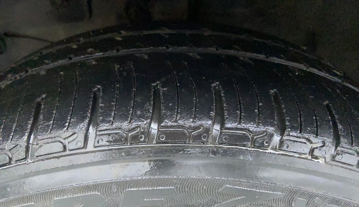 2012 Honda Brio S MT, Petrol, Manual, 57,704 km, Left Front Tyre Tread