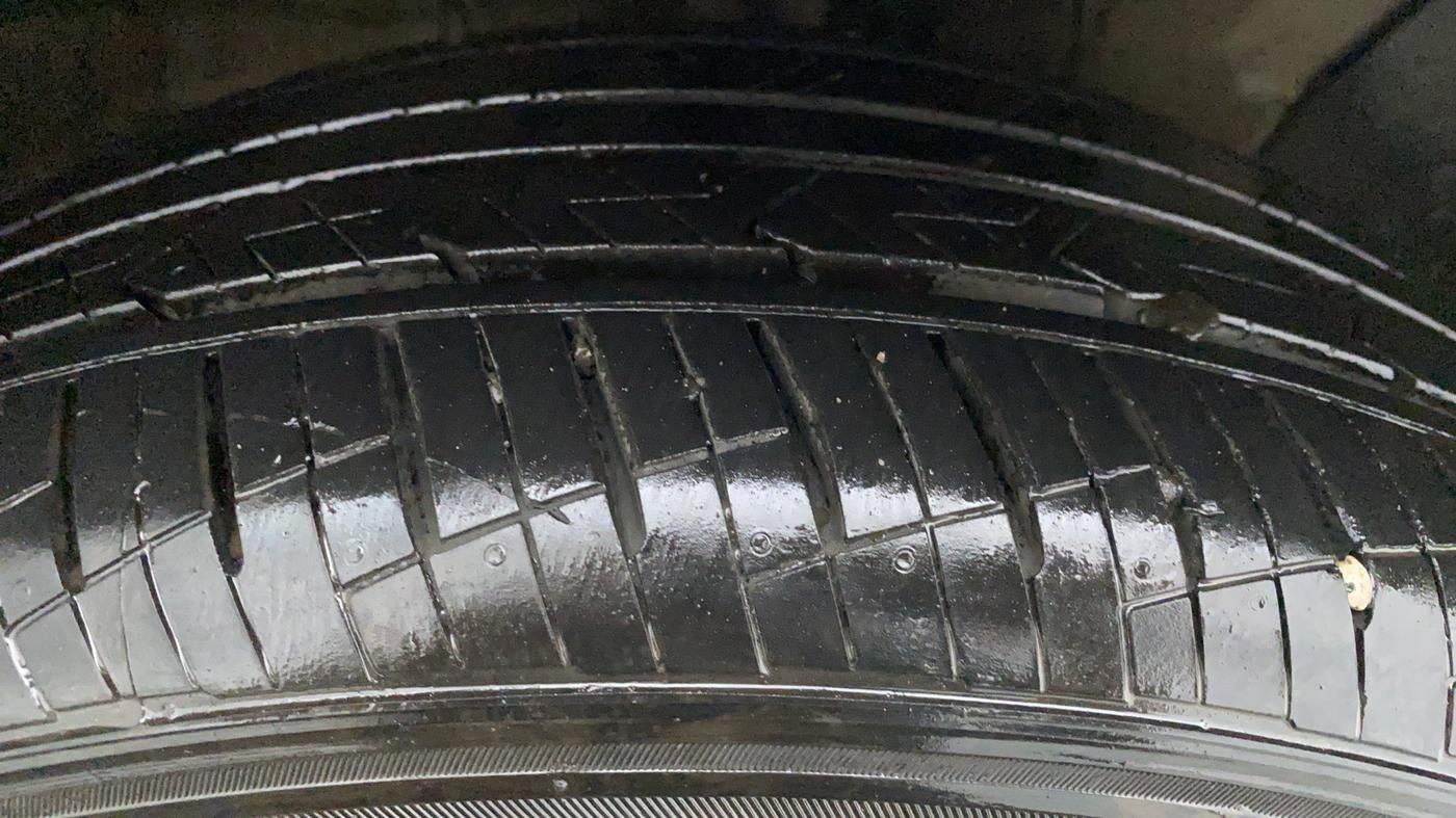 2020 Hyundai Verna SX PETROL AT, Petrol, Automatic, 10,331 km, Right Front Tyre Tread