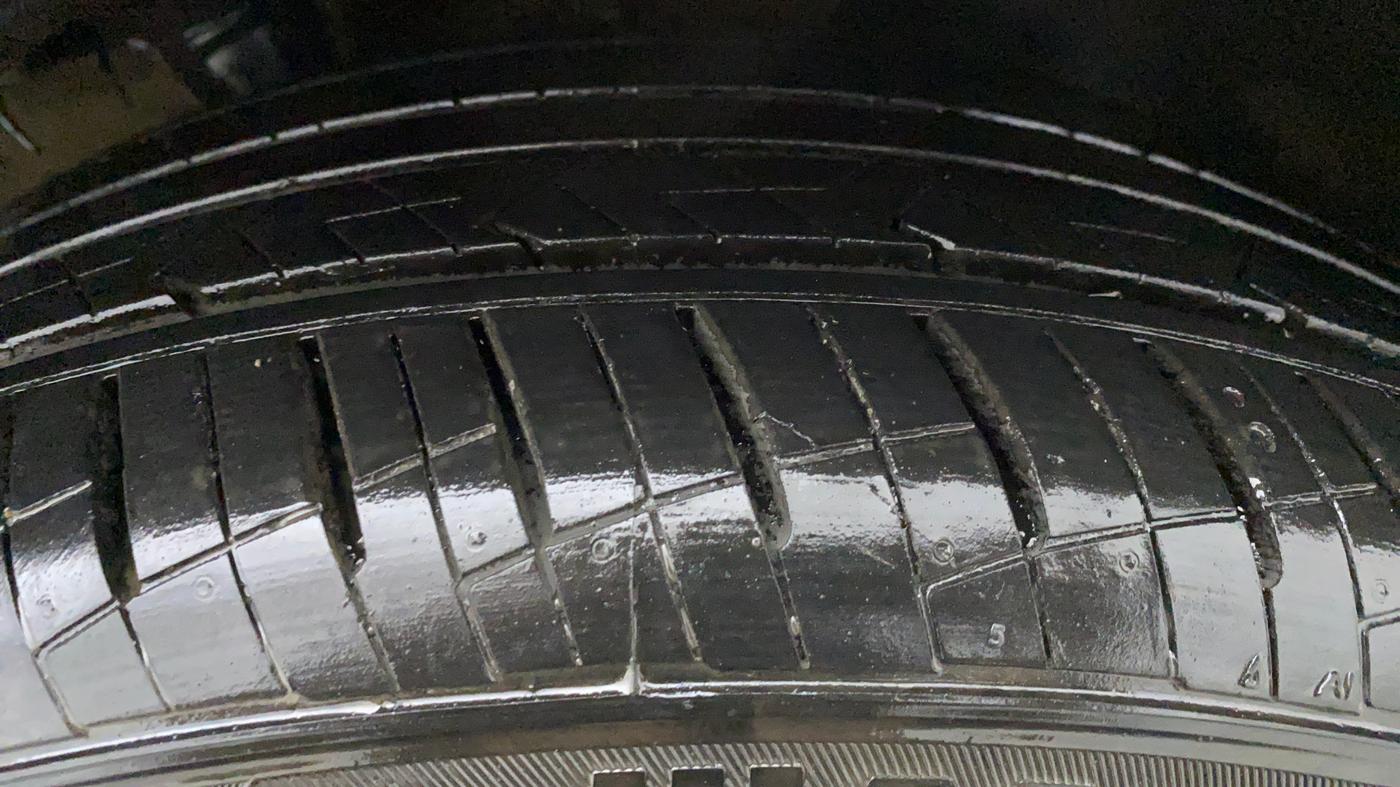 2020 Hyundai Verna SX PETROL AT, Petrol, Automatic, 10,331 km, Left Front Tyre Tread