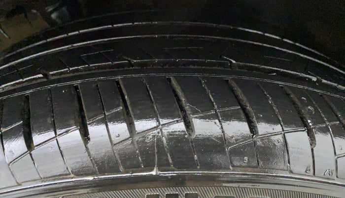 2020 Hyundai Verna SX PETROL AT, Petrol, Automatic, 10,331 km, Left Front Tyre Tread