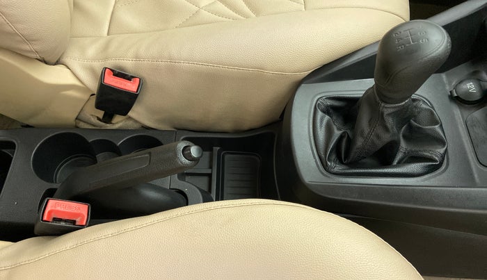 2015 Ford Figo Aspire 1.5 AMBIENTE DIESEL, Diesel, Manual, 95,507 km, Gear Lever