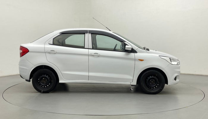 2015 Ford Figo Aspire 1.5 AMBIENTE DIESEL, Diesel, Manual, 95,507 km, Right Side View