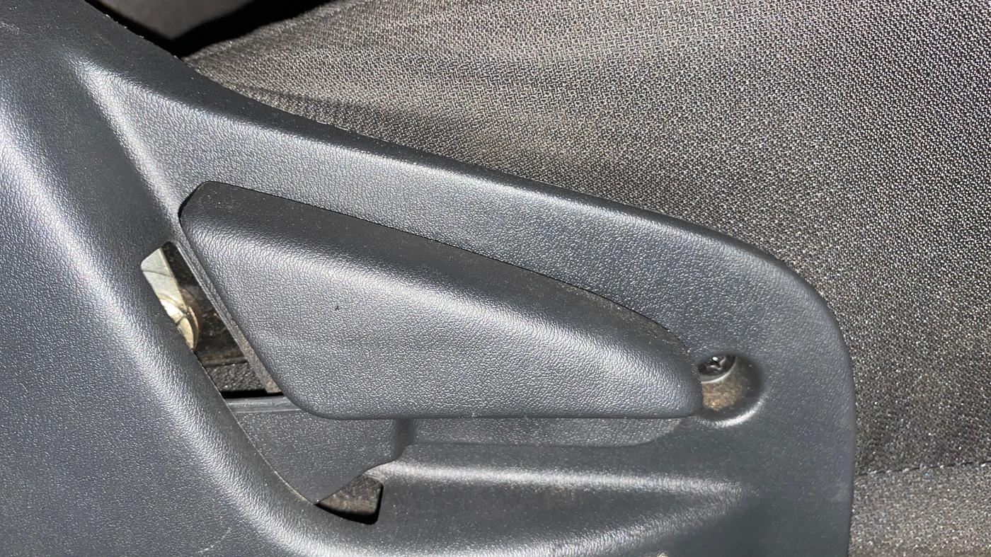 2019 Datsun Go T, Petrol, Manual, 19,696 km, Driver Side Adjustment Panel