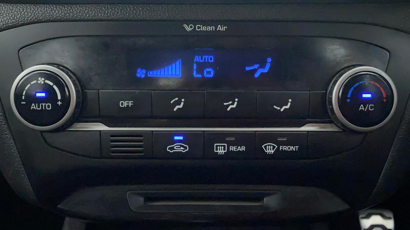 2015 Hyundai i20 Active 1.4 SX, Diesel, Manual, 58,332 km, Automatic Climate Control
