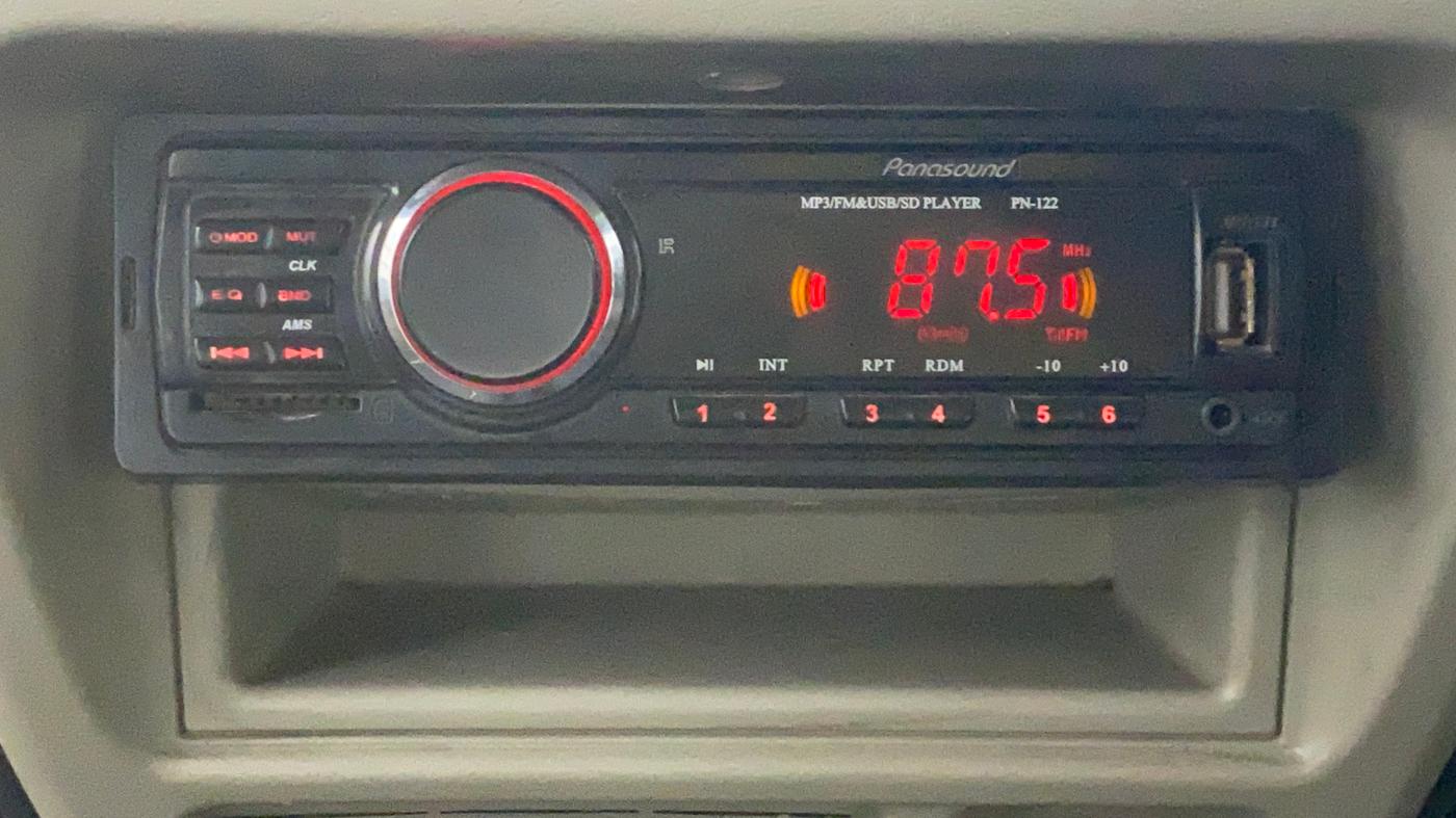 2015 Maruti Eeco 5 STR CNG WITH AC PLUSHTR, CNG, Manual, 63,779 km, Infotainment System
