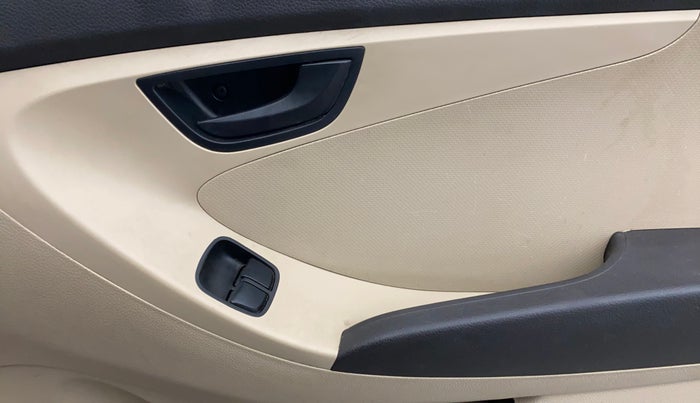 2015 Hyundai Eon ERA +, Petrol, Manual, 57,170 km, Driver Side Door Panels Control