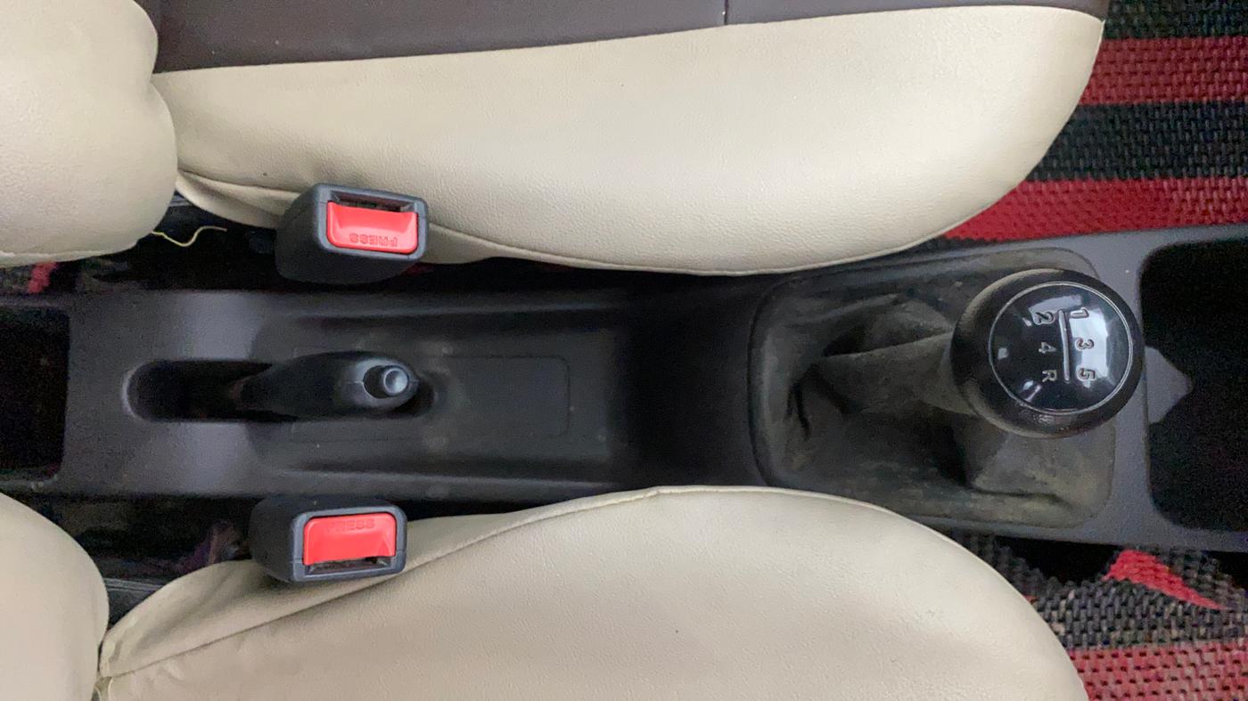 2015 Hyundai Eon ERA +, Petrol, Manual, 57,170 km, Gear Lever