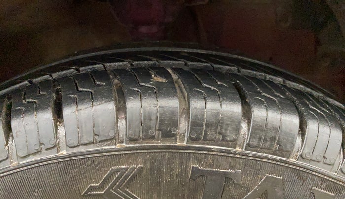 2015 Hyundai Eon ERA +, Petrol, Manual, 57,170 km, Right Front Tyre Tread