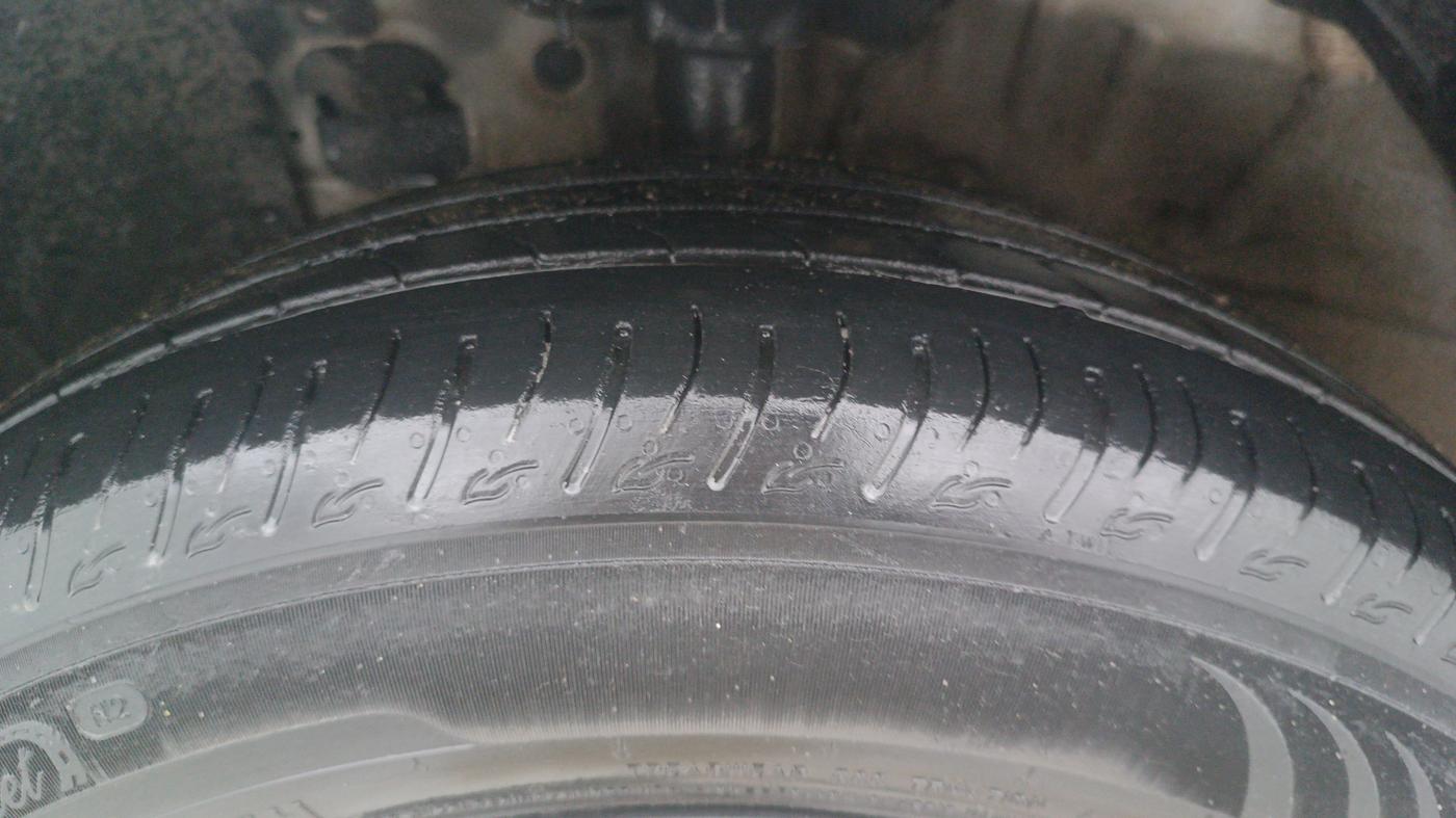 2020 Hyundai VENUE SX PLUS 1.0 TURBO DCT, Petrol, Automatic, 86,223 km, Left Front Tyre Tread