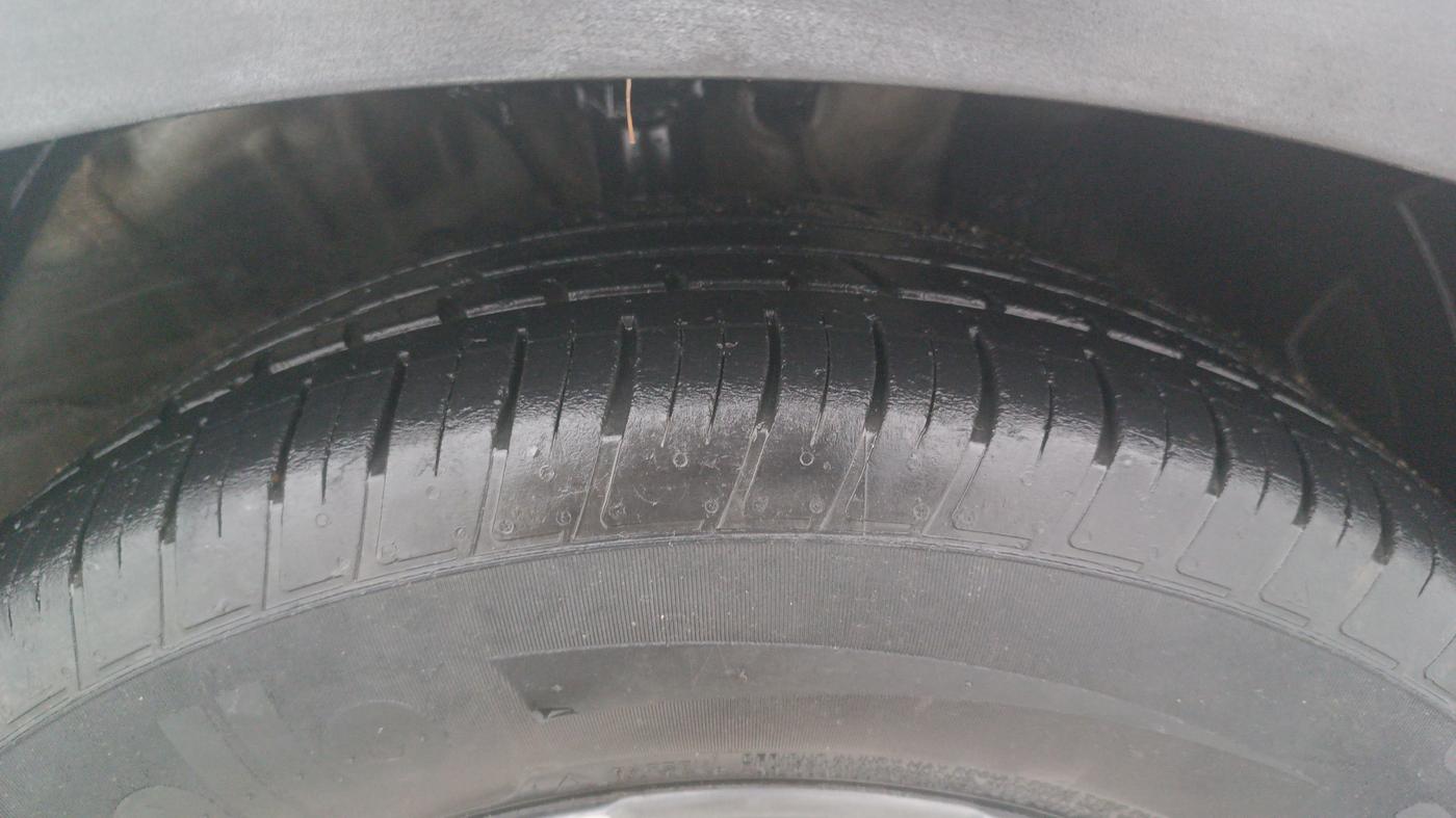 2020 Hyundai VENUE SX PLUS 1.0 TURBO DCT, Petrol, Automatic, 86,223 km, Right Front Tyre Tread