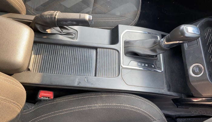 2022 Renault Kiger RXT (O) AMT, Petrol, Automatic, 38,769 km, Gear Lever