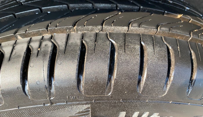 2022 Renault Kiger RXT (O) AMT, Petrol, Automatic, 38,769 km, Left Rear Tyre Tread