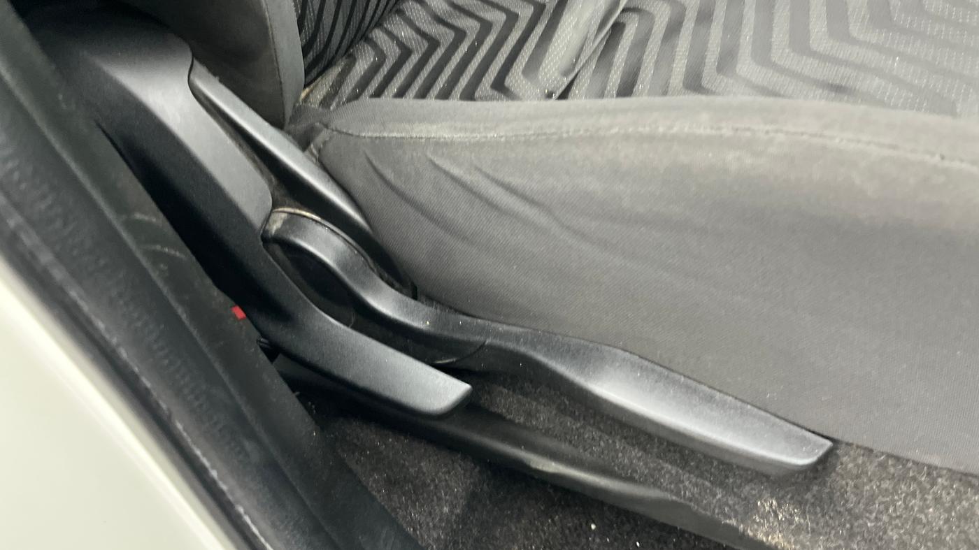2018 Maruti Swift VXI, Petrol, Manual, 92,768 km, Driver Side Adjustment Panel