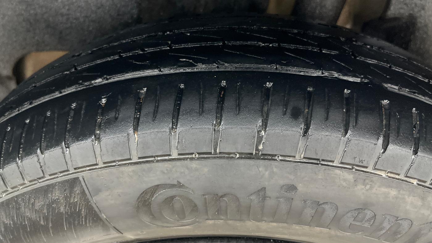 2018 Maruti Swift VXI, Petrol, Manual, 92,768 km, Left Rear Tyre Tread