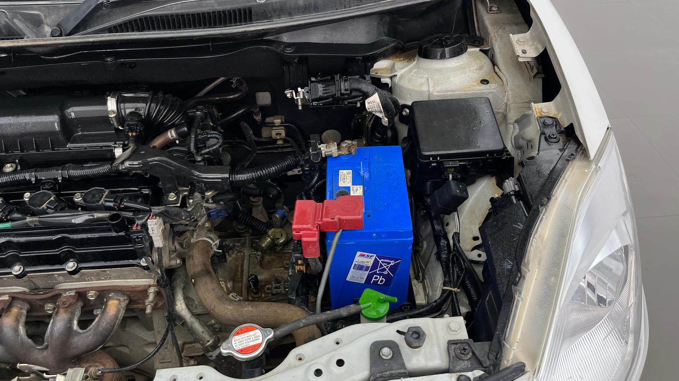 2018 Maruti Swift VXI, Petrol, Manual, 92,768 km, Engine View - Left
