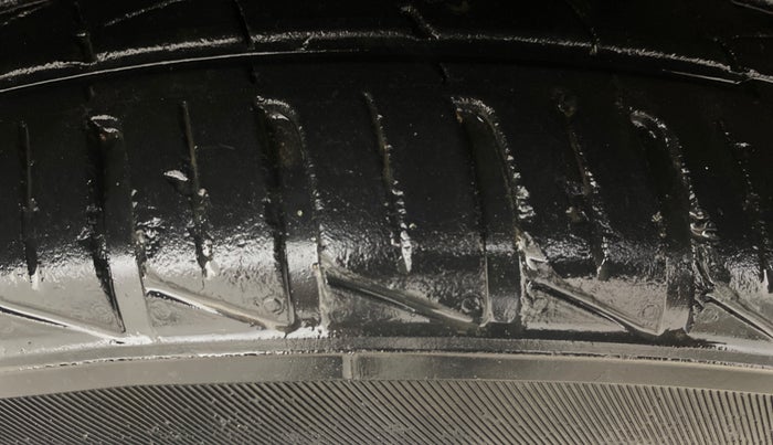 2019 Hyundai NEW SANTRO MAGNA AMT, Petrol, Automatic, 24,678 km, Right Front Tyre Tread