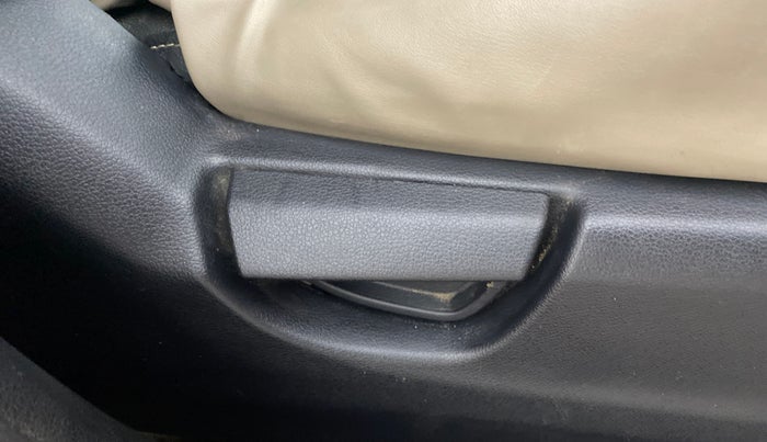 2019 Hyundai NEW SANTRO MAGNA AMT, Petrol, Automatic, 24,678 km, Driver Side Adjustment Panel