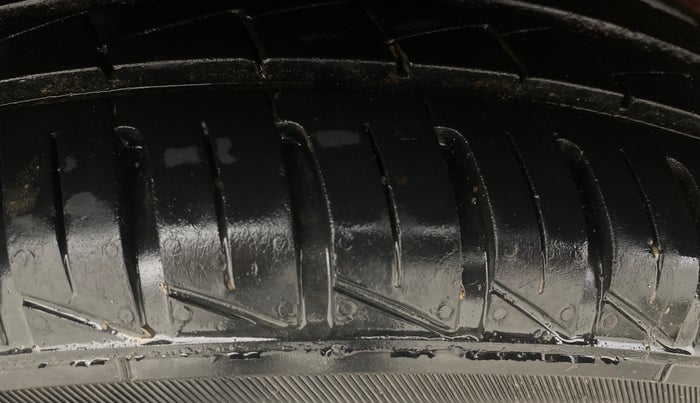 2019 Hyundai NEW SANTRO MAGNA AMT, Petrol, Automatic, 24,678 km, Right Rear Tyre Tread